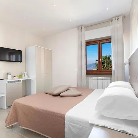 And Relax Bed & Breakfast 3*